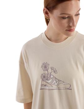 Camiseta New Balance Flower Mujer Beige